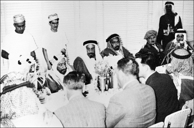 صور نادرة الى حكام البحرين والسعودية ق
